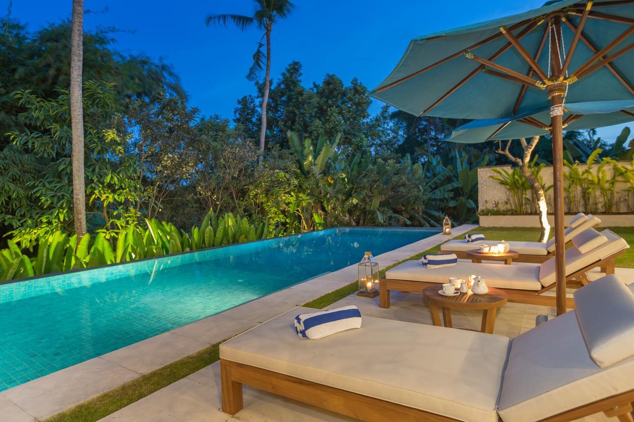 Villa Rusa Biru - Modern Villa With Private Pool And Cook In The Heart Of Berawa Canggu Extérieur photo