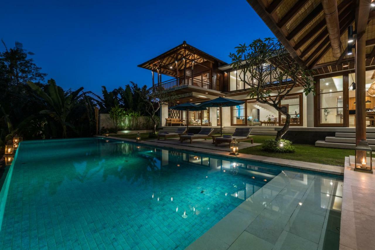 Villa Rusa Biru - Modern Villa With Private Pool And Cook In The Heart Of Berawa Canggu Extérieur photo